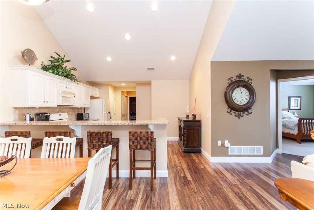 Fairway Villas - Residential