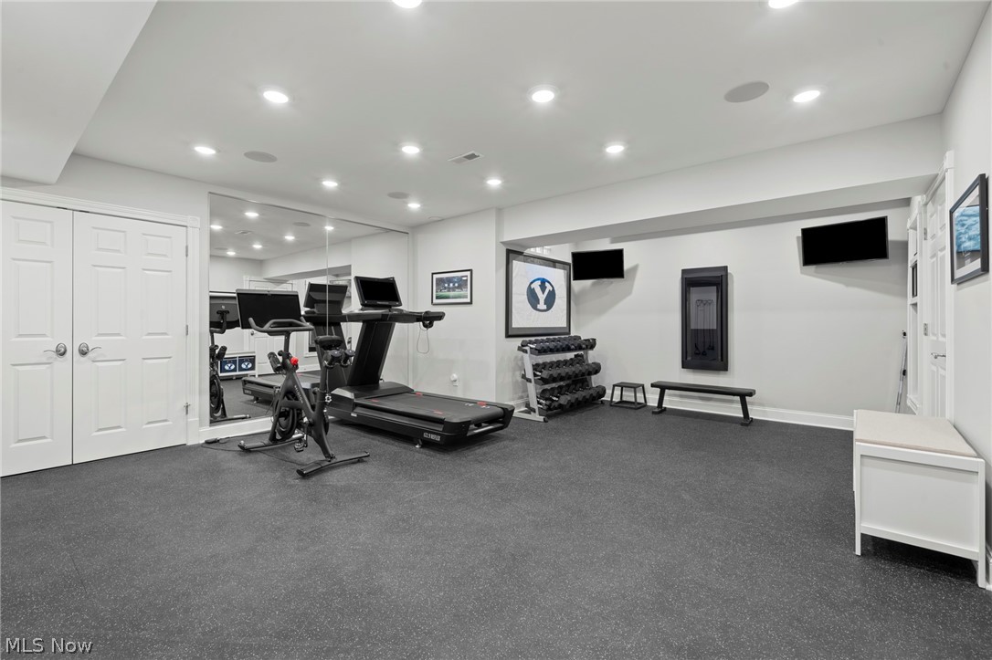 Brecksville, Ohio, 44141, United States, 9 Bedrooms Bedrooms, ,8 BathroomsBathrooms,Residential,Active,2027795