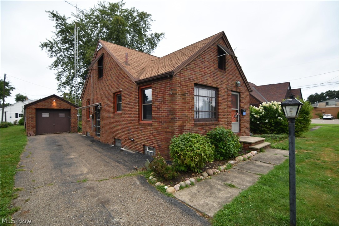 West Manor - Residential