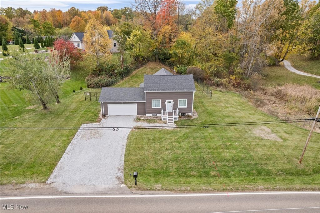 Photo of 4786 Mayfair Road, North Canton, OH 44720 (MLS # 5168406)