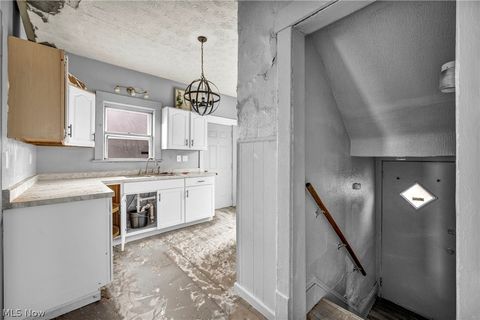 Tiny photo for 15264 Broadway Avenue, Maple Heights, OH 44137 (MLS # 5190431)