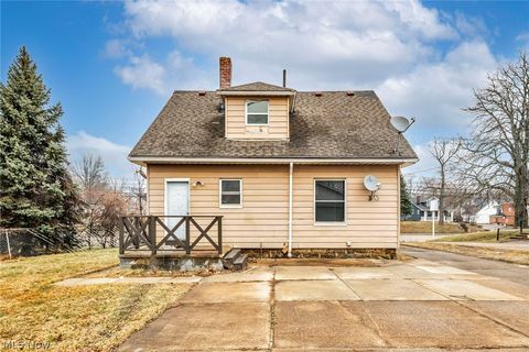 Tiny photo for 15264 Broadway Avenue, Maple Heights, OH 44137 (MLS # 5190431)