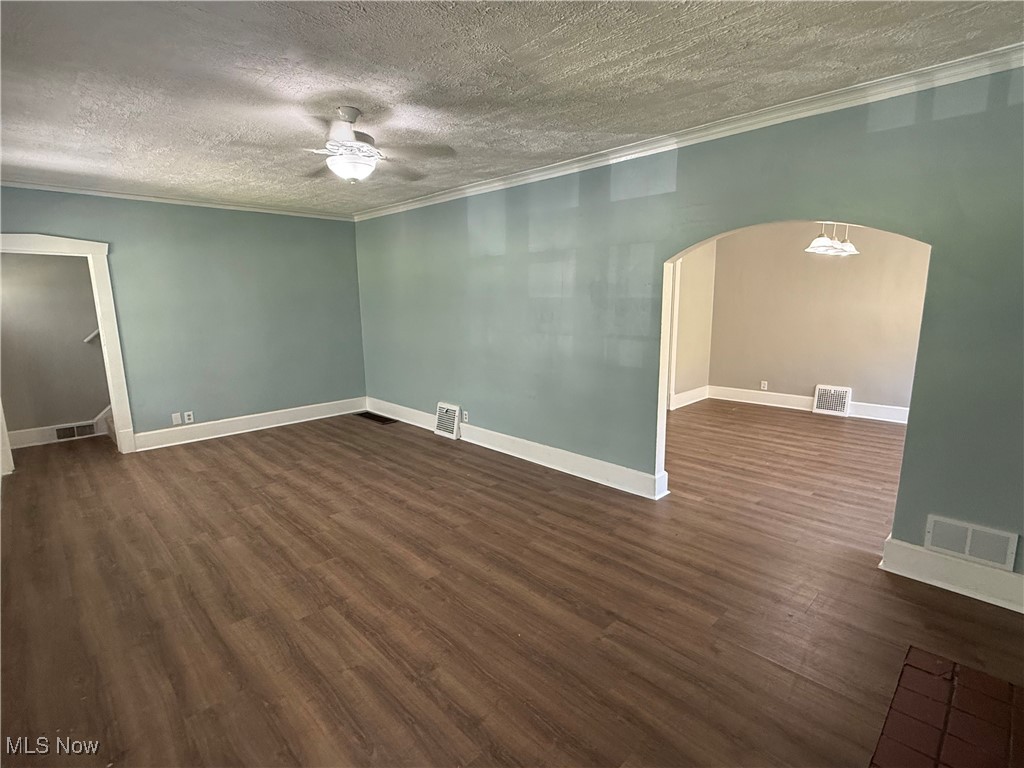 525 W Ravenwood Avenue, Youngstown, Ohio image 6
