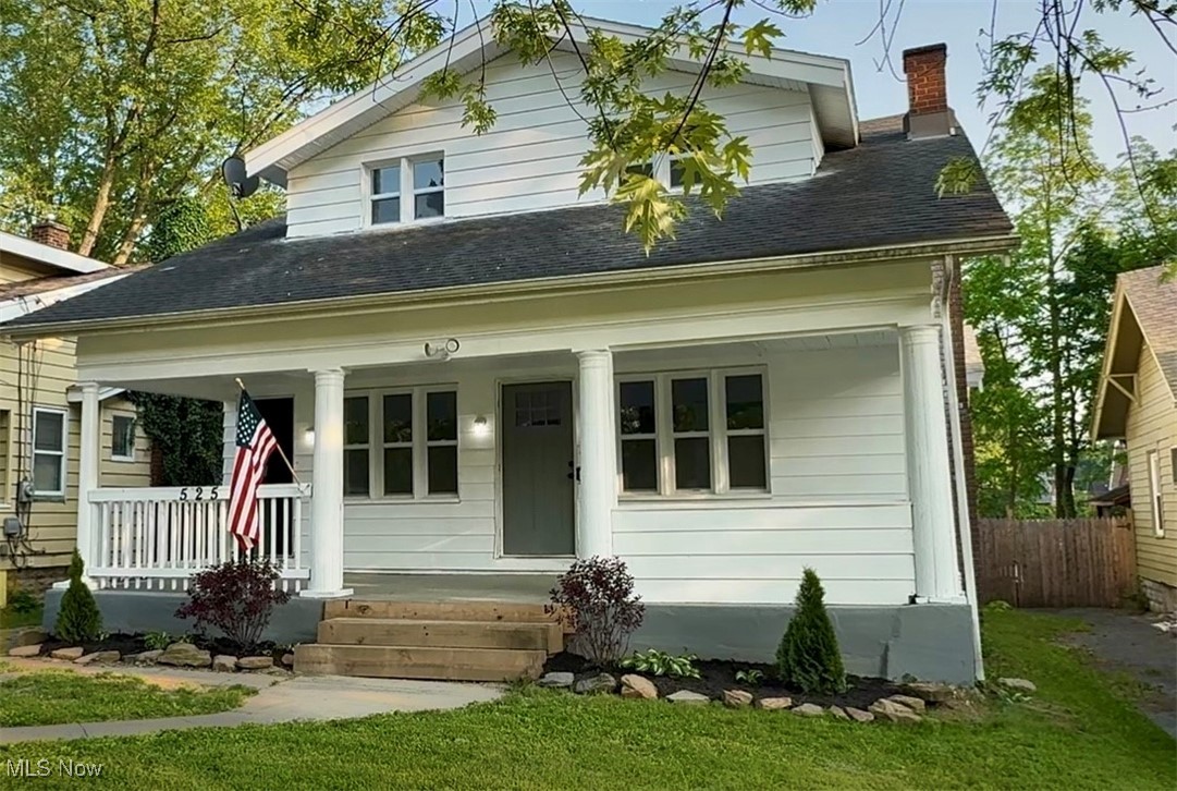 525 W Ravenwood Avenue, Youngstown, Ohio image 1