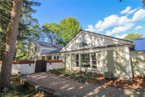 8021 Valley View Road Hudson OH 44236