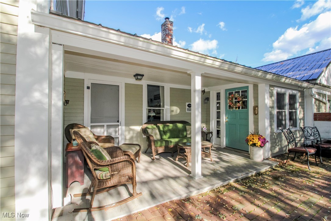 8021 Valley View Road