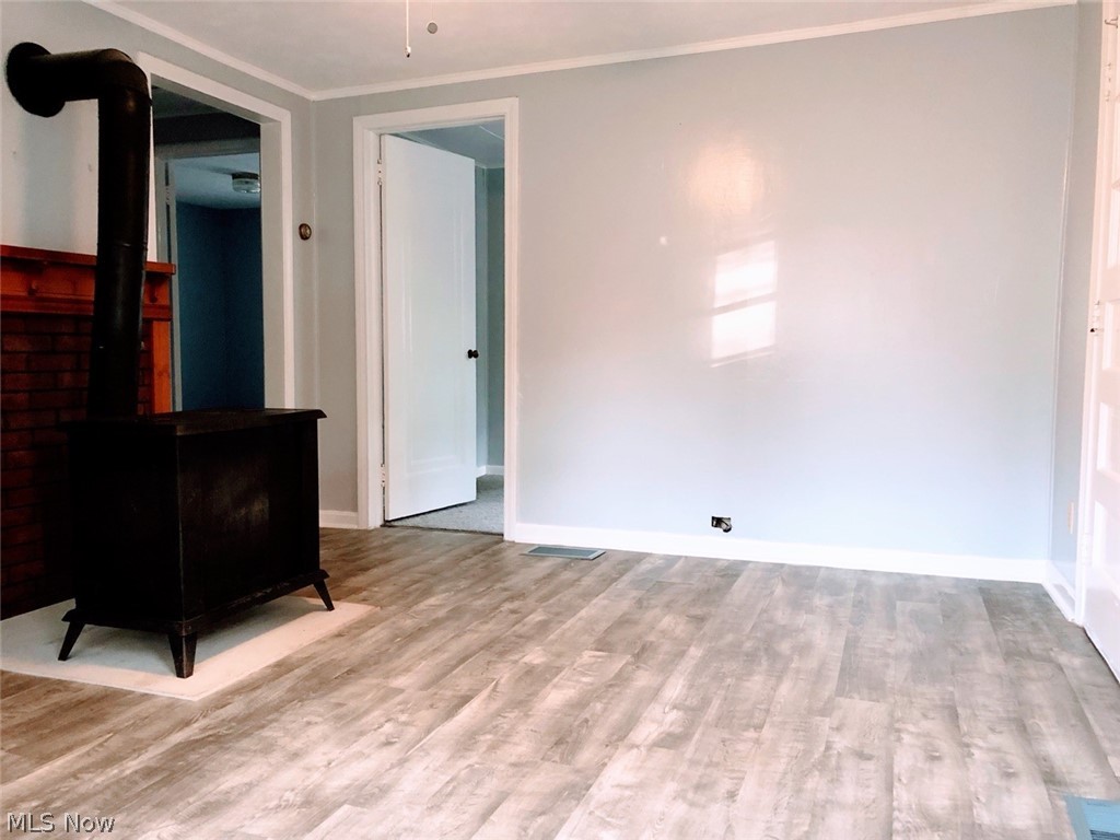 #4 Wood/ Road - Residential