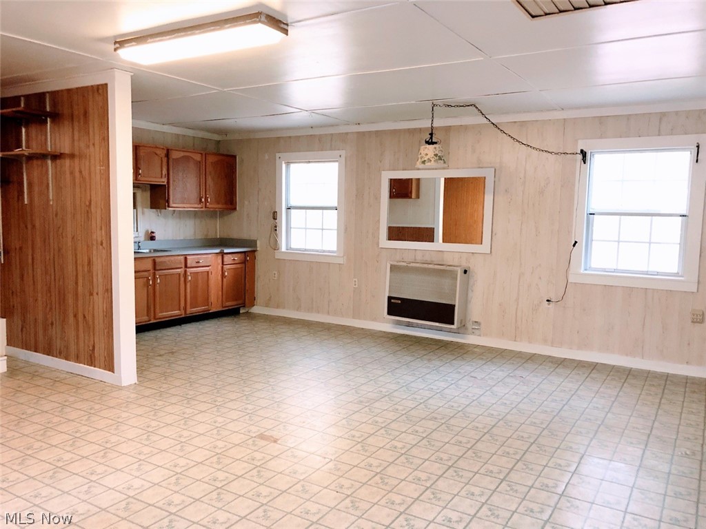 #4 Wood/ Road - Residential