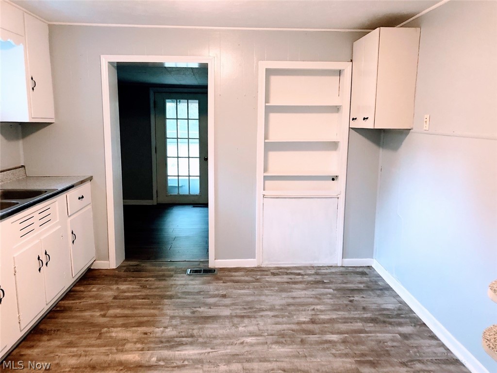 #4 Wood/ Road - Residential