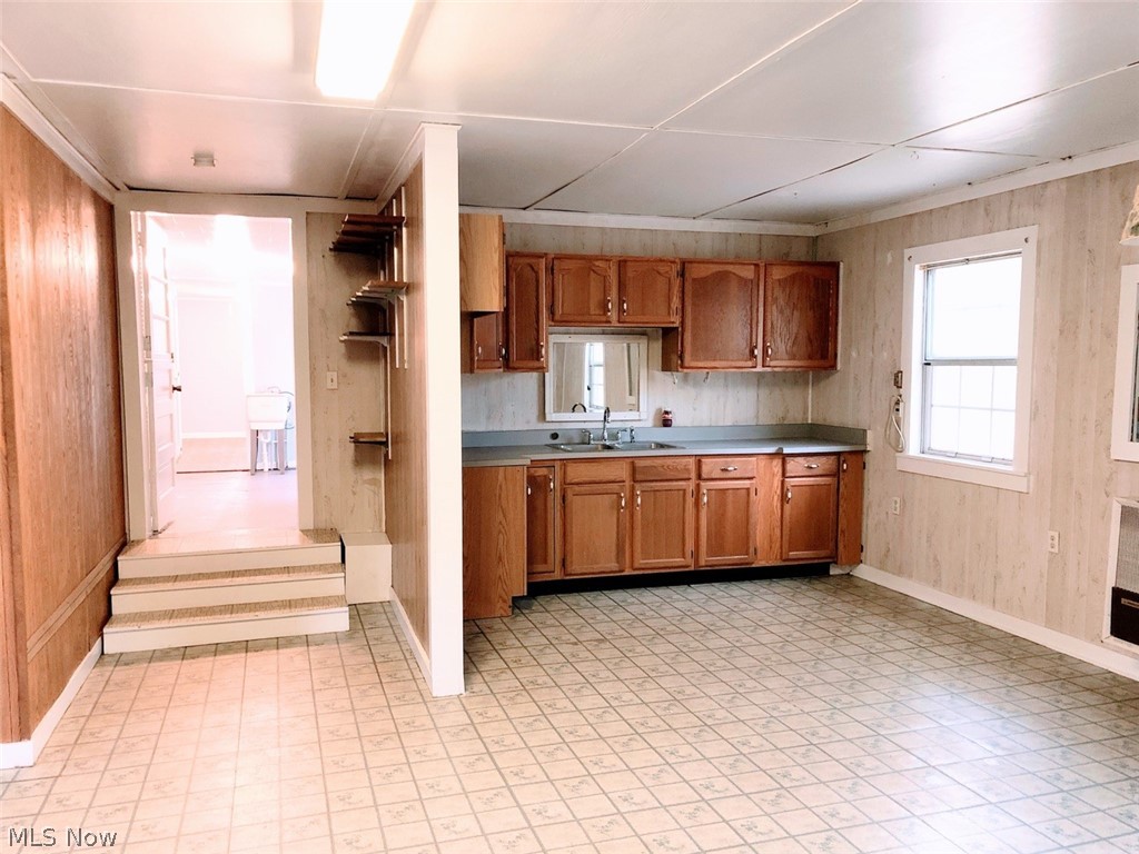 #4 Wood/ Road - Residential