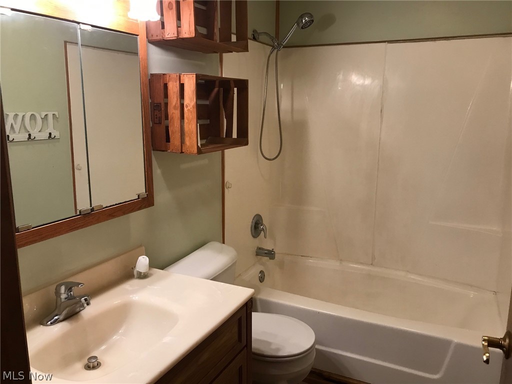 Connecticut Western Reserve - Residential