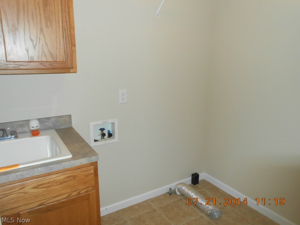 Lakes/Sharrott Hill Condo - Residential