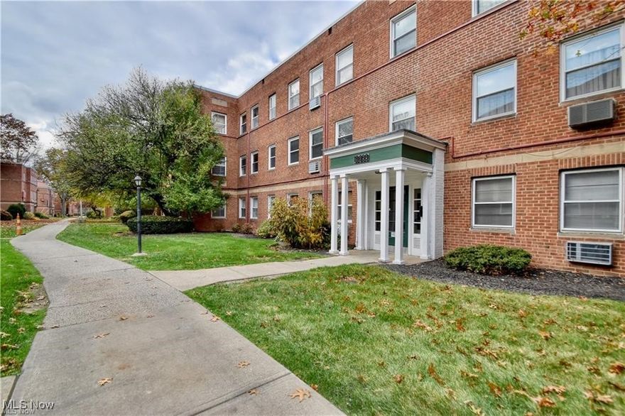 Experience comfort and convenience in this beautifully appointed 1-bedroom, 1-bath ranch-style condo at the Mayflower. Just minutes from downtown and steps from the shops and restaurants of Cedar Center, this residence offers an exceptional blend of style and location.

Enjoy spacious living and dining areas, generous storage, a neutral, timeless design, and well-maintained finishes throughout. Complete with kitchen appliances, secure building access, on-site laundry, and reserved parking, this condo is ideal for a low-maintenance lifestyle or a strategic investment.