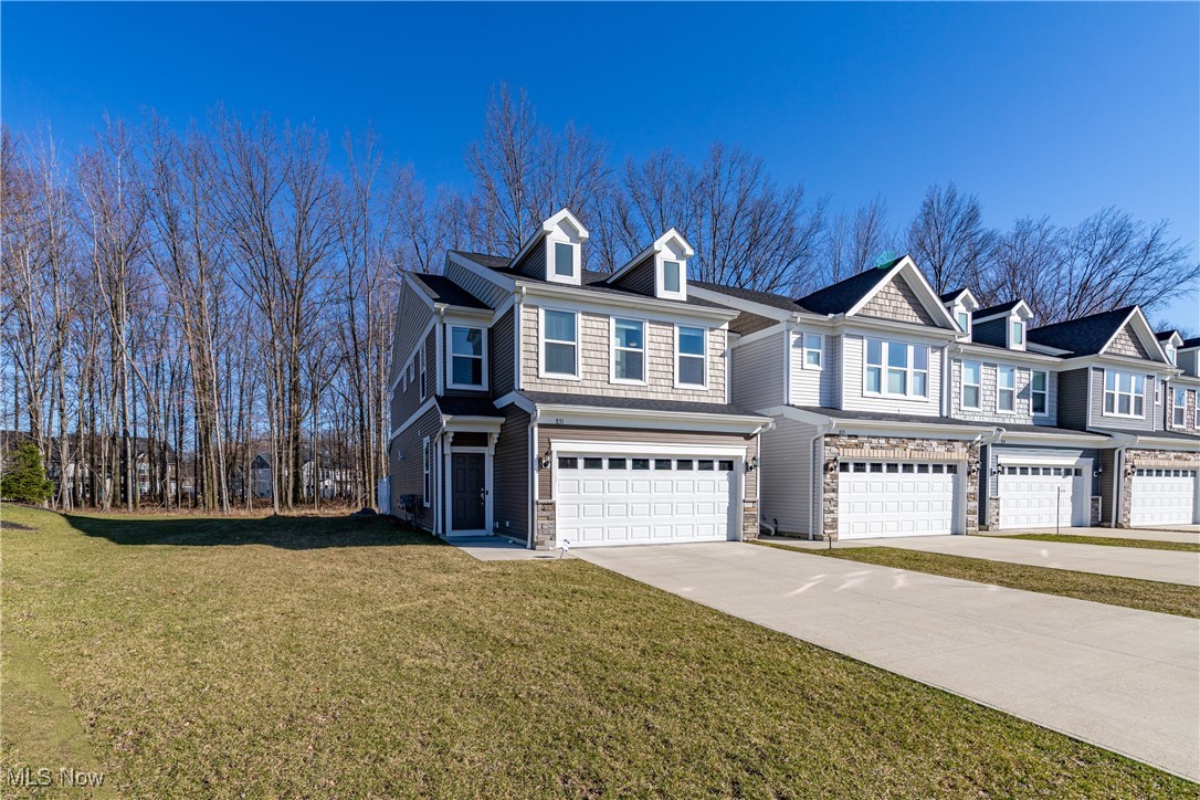 831 S Greenway Drive, Westlake, Ohio image 2