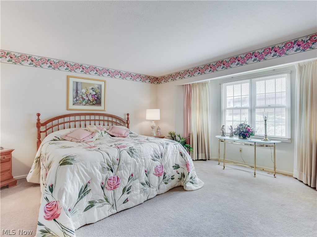 Adena Knolls Condo - Residential