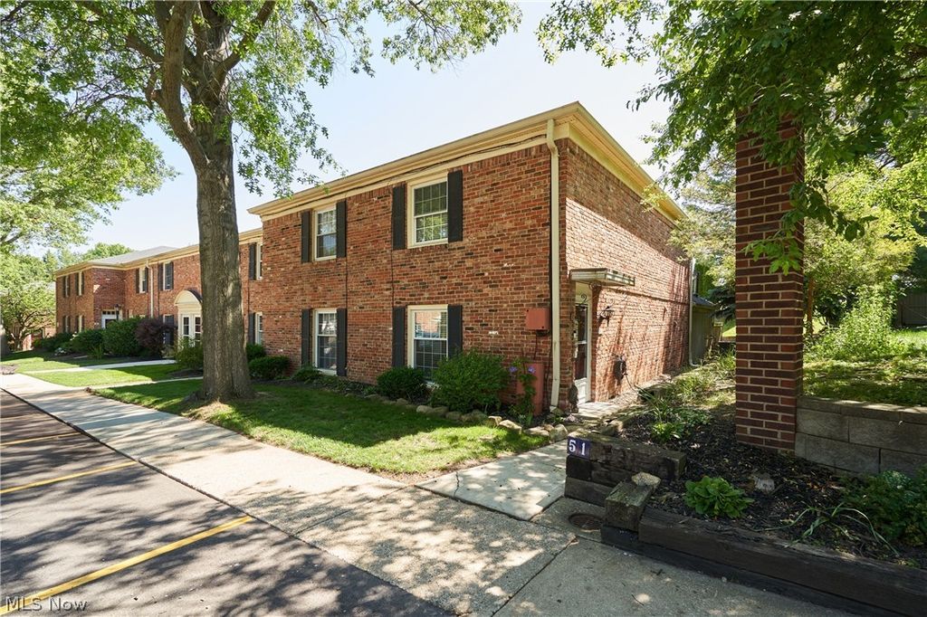 Photo of 51 Nottoway Court, Akron, OH 44313 (MLS # 5215395)