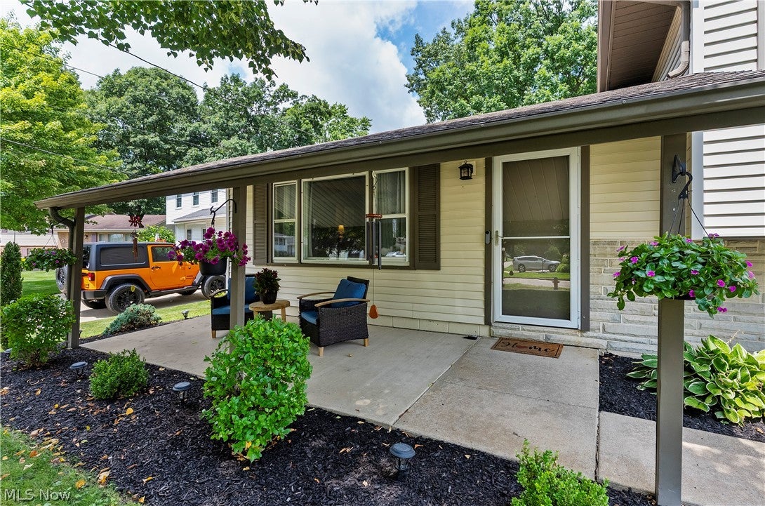 5892 Yorktown Lane