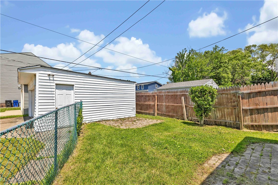 19303 Arrowhead Avenue, Cleveland, Ohio image 25