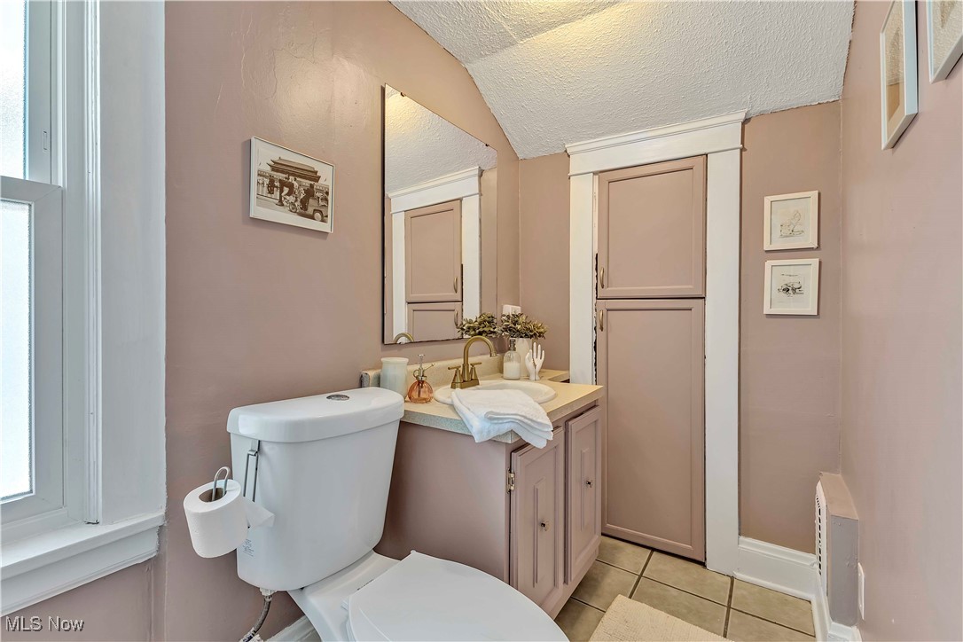 19303 Arrowhead Avenue, Cleveland, Ohio image 20