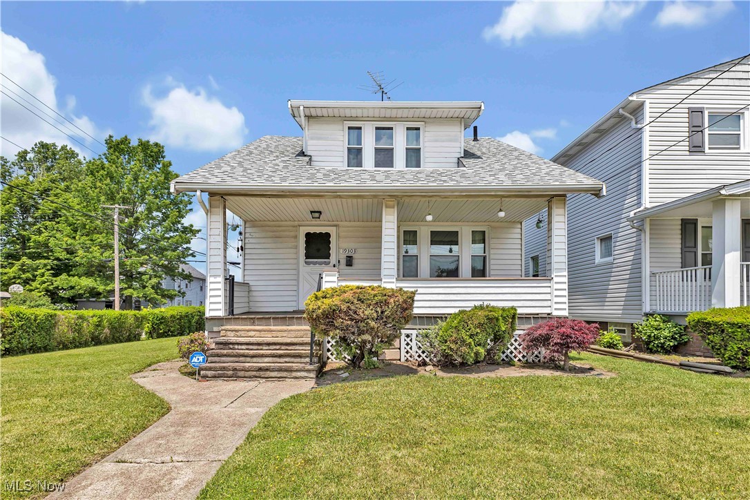 19303 Arrowhead Avenue, Cleveland, Ohio image 1