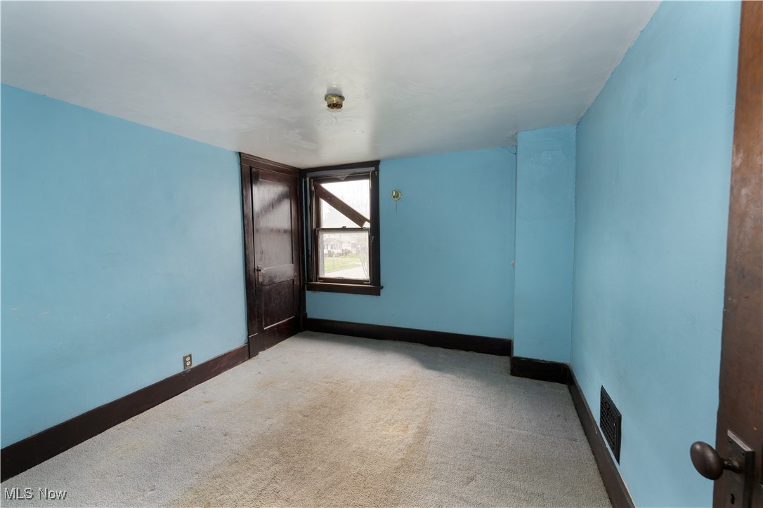 790 Oak Knoll Avenue, Warren, Ohio image 25