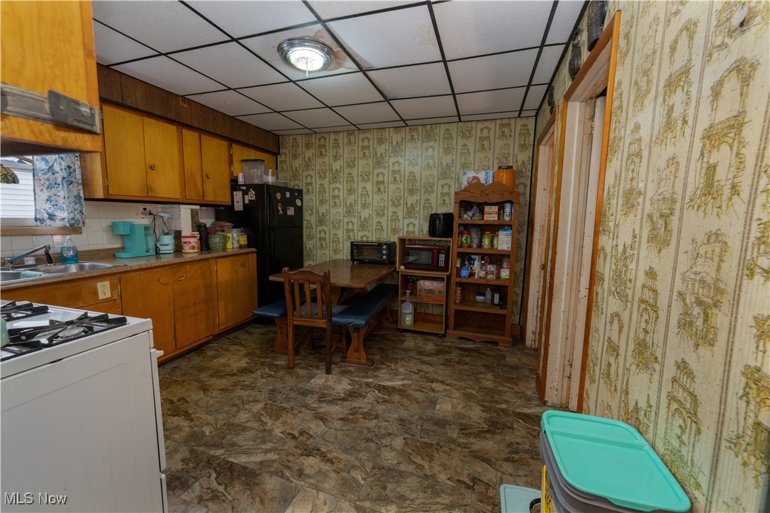 790 Oak Knoll Avenue, Warren, Ohio image 15