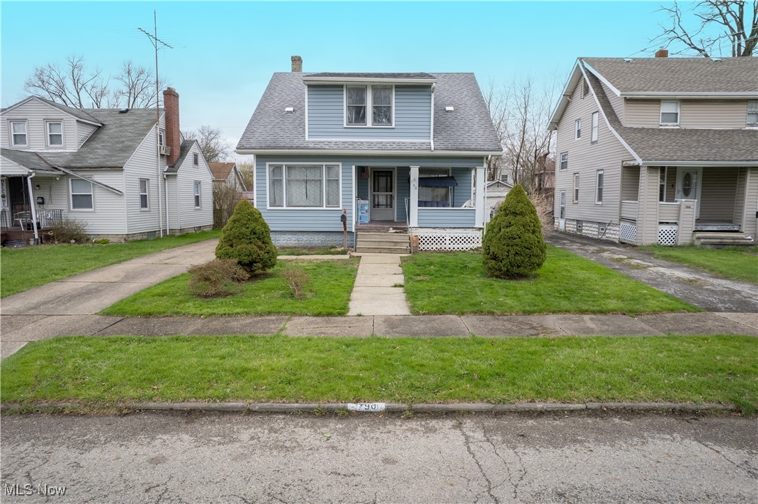 790 Oak Knoll Avenue, Warren, Ohio image 2