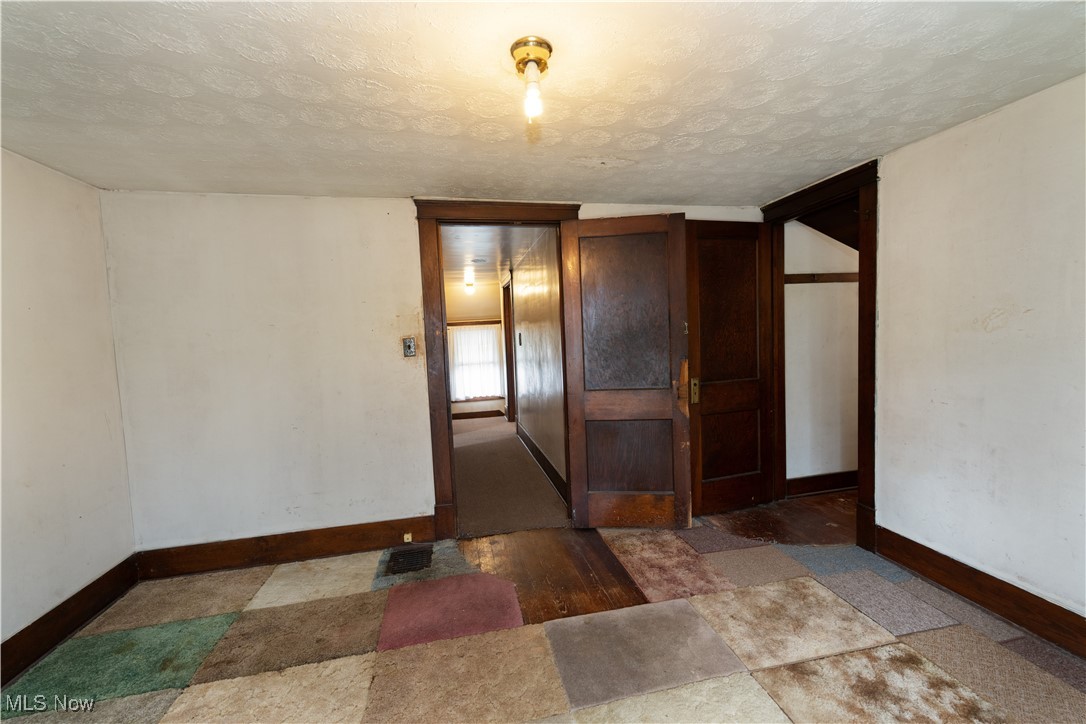 790 Oak Knoll Avenue, Warren, Ohio image 27