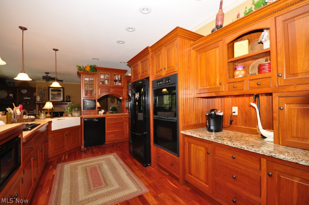 Highland Village - Residential