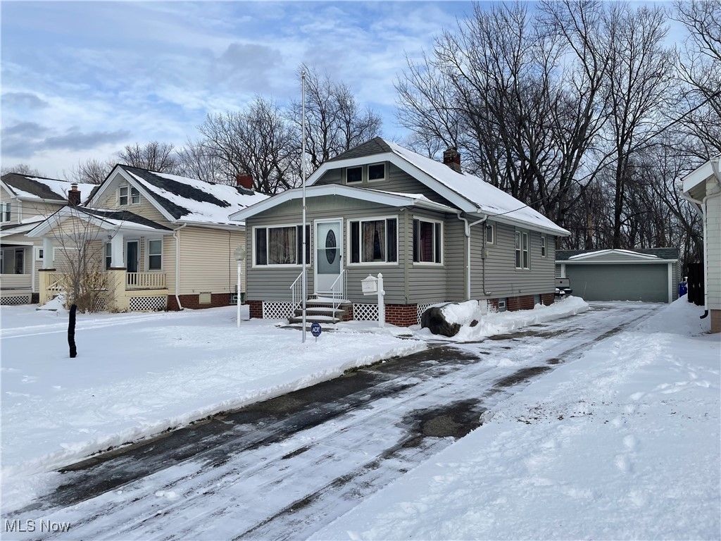 Photo of 4299 W 17th, Cleveland, OH 44109 (MLS # 5179235)