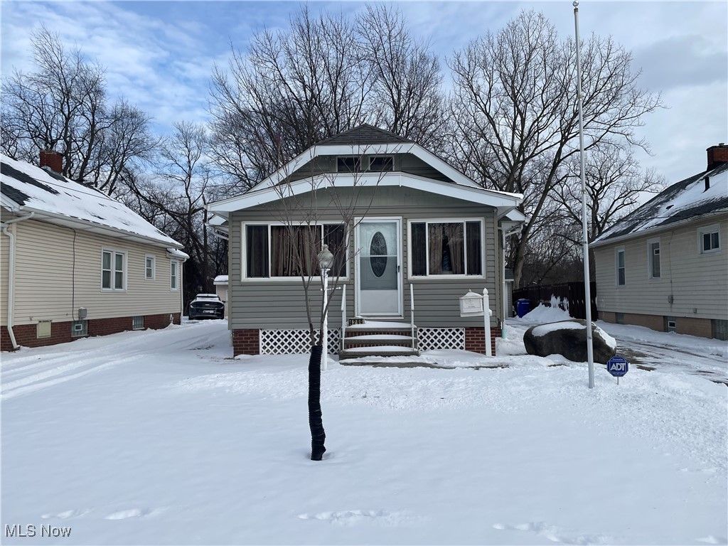 Photo of 4299 W 17th, Cleveland, OH 44109 (MLS # 5179235)
