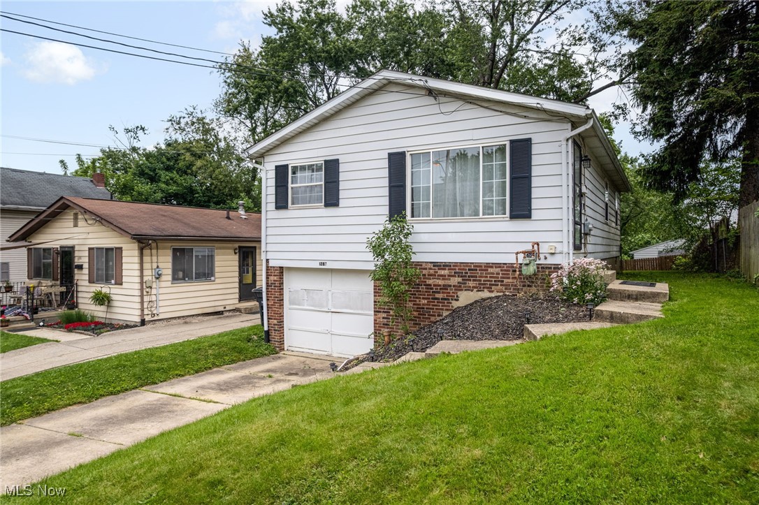 1287 Murray Avenue, Akron, Ohio image 2