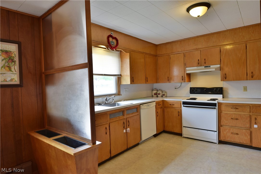 Howland Heights - Residential Income