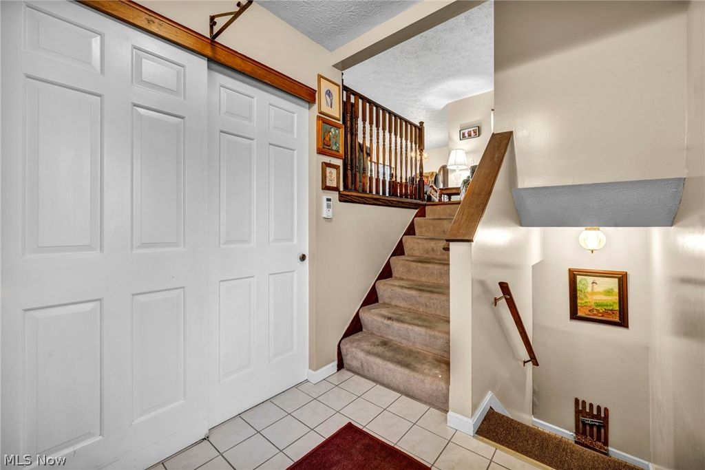 Photo of 5044 Bright Baldwin Road, Newton Falls, OH 44444 (MLS # 5190388)