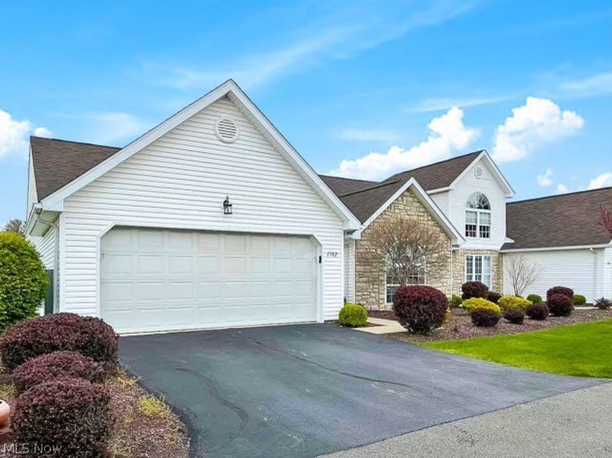 AWESOME 2 Bedroom/2 Full Bath Condo in SPECTACULAR Grandshire Development with Pool & Club House.  Condo Features Include:  Large Front Living Room with Cathedral Ceiling & Gas Fireplace, Huge Kitchen with Center Island, Pantry, & Breakfast Area, Separate Dining Room Area with Tray Ceiling, Large Master Bedroom with Walk In Closet & Master Bath with Jacuzzi Tub & Shower, 2nd Large Bedroom with 2nd Full Bath, First Floor Laundry Room, & Back Sun Room facing the Pool.