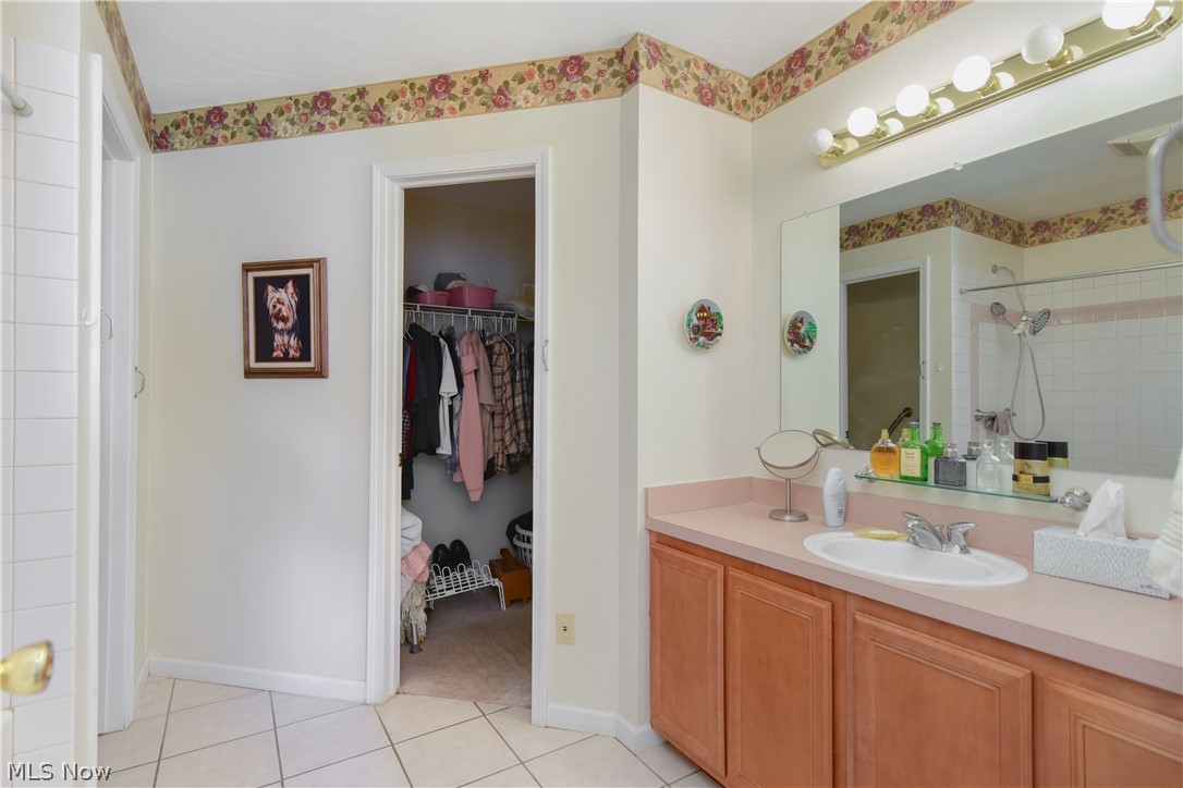 Grandshire Condo - Residential