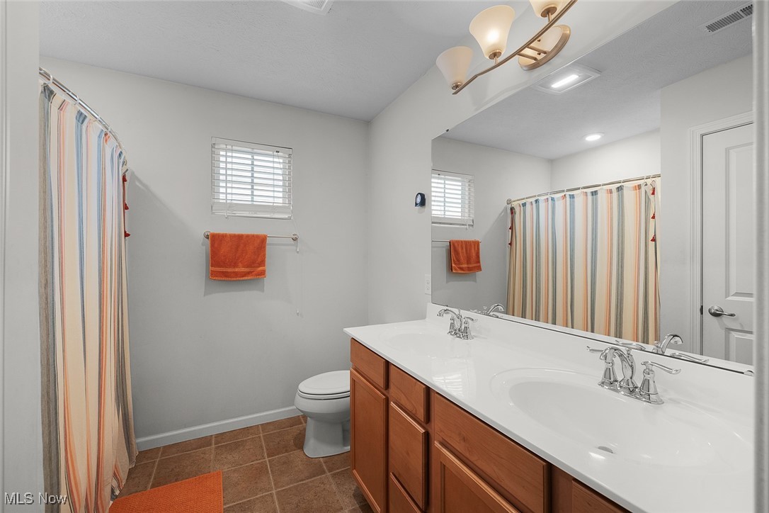 3490 Shadow Ledge Drive, Twinsburg, Ohio image 19