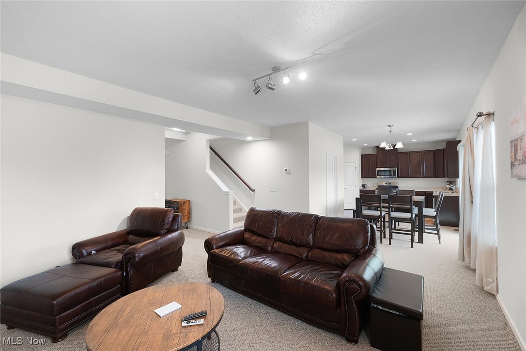 3490 Shadow Ledge Drive, Twinsburg, Ohio image 5