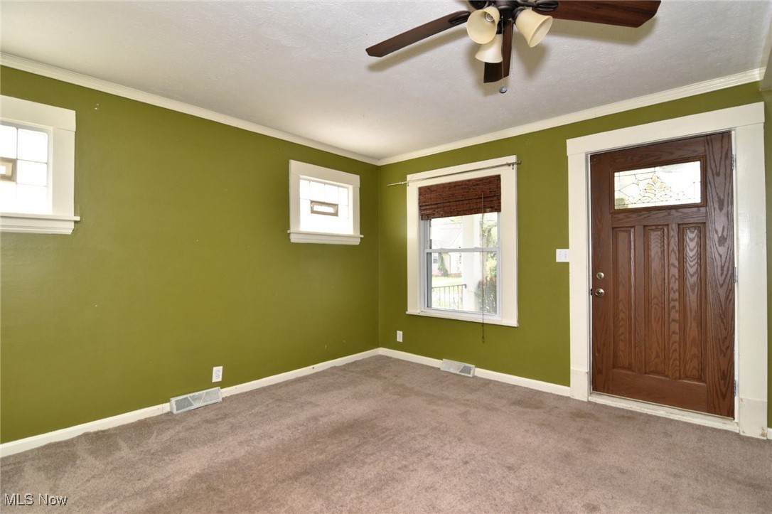 1333 Caryl Drive, Bedford, Ohio image 8