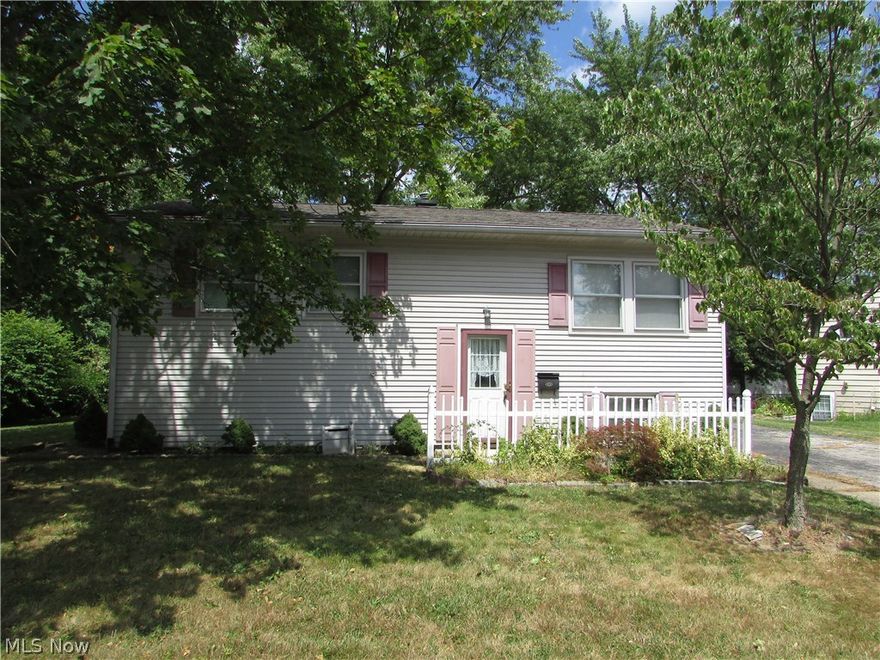 A 3 bed, 1.5 bath bi level just awaiting your finishing touches.  Finish the lower level for much more living space.  The kitchen was previously renovated.  The roof and furnace are newer.  Nice back yard.