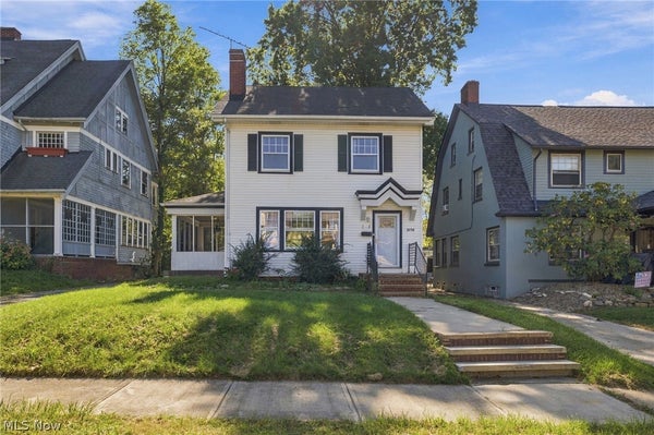 3258 REDWOOD RD, CLEVELAND, OH 44118 - Image b0ceb934fc6dc2736df2ef9ab73dfc9f/2009714537