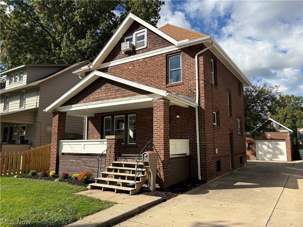 1716 7th Street