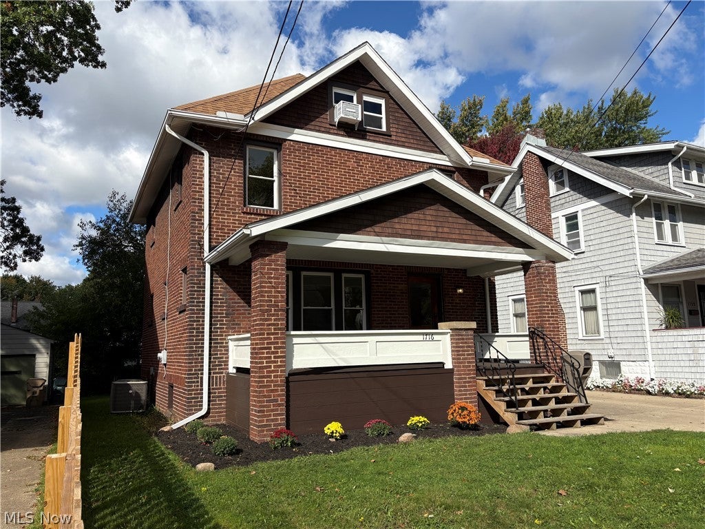 1716 7th Street