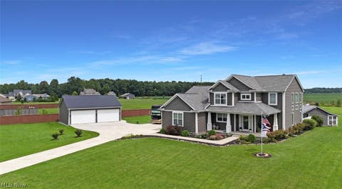 Homes For Sale - 13605 Carrington Drive<br/> Grafton, OH 44044