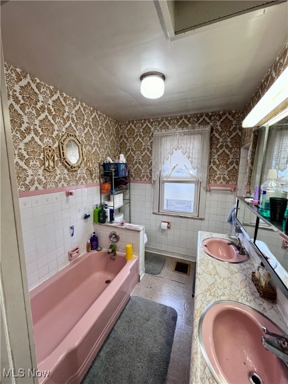 319 Grant Street, Newell, West Virginia image 5