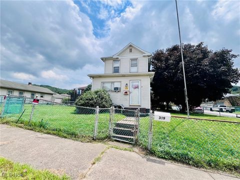 Homes For Sale - 319 Grant Street<br/> Hancock County, Newell, WV 26050