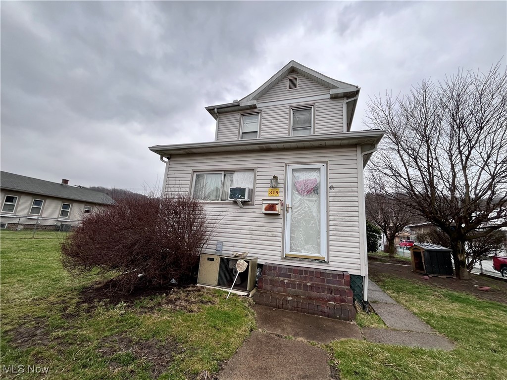 319 Grant Street, Newell, West Virginia image 1