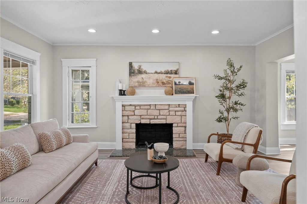 Photo of 2512 Kingston Road, Cleveland Heights, OH 44118 (MLS # 5202981)