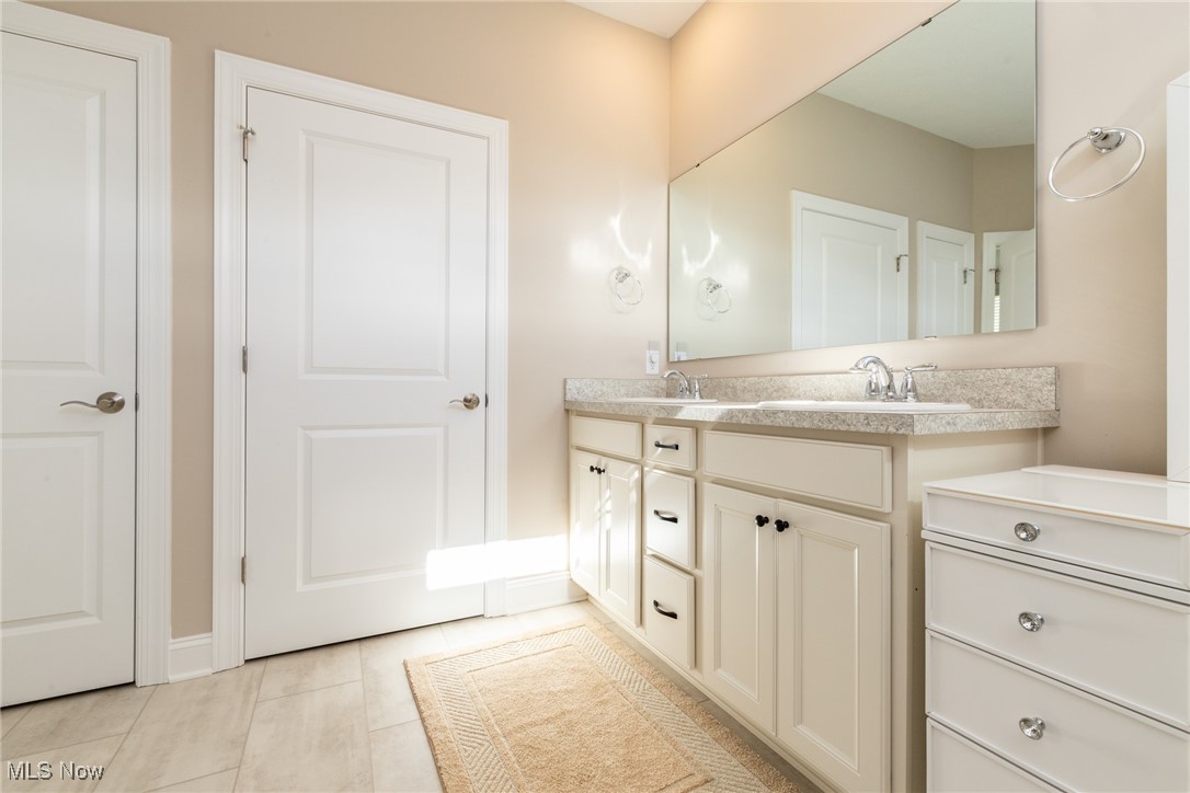 Renaissance Pk/Geauga Lake East - Residential