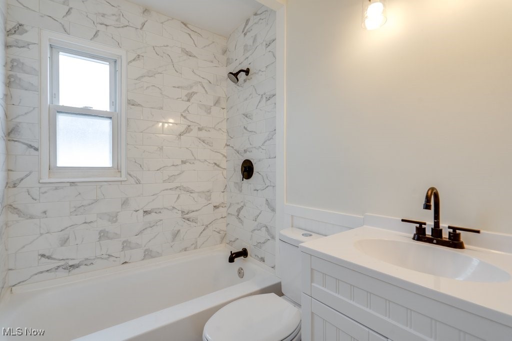 15705 Benhoff Drive, Maple Heights, Ohio image 10